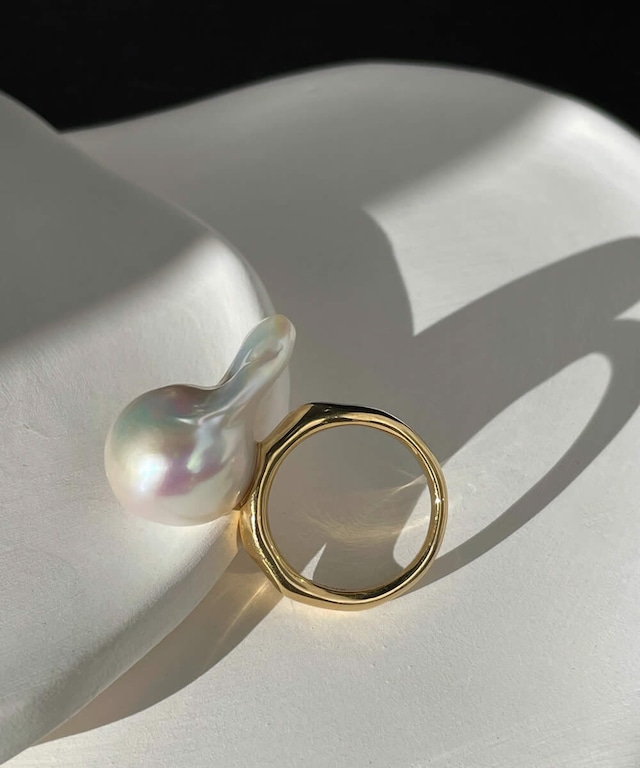 baroque pearl ring〈高品質 Sクラス〉