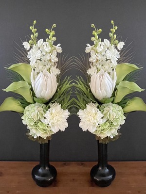 寺院用造花仏花 【 一対(２本組) 】　キングプロテア＆カラー　アーティフィシャルフラワー仏花　本堂の花