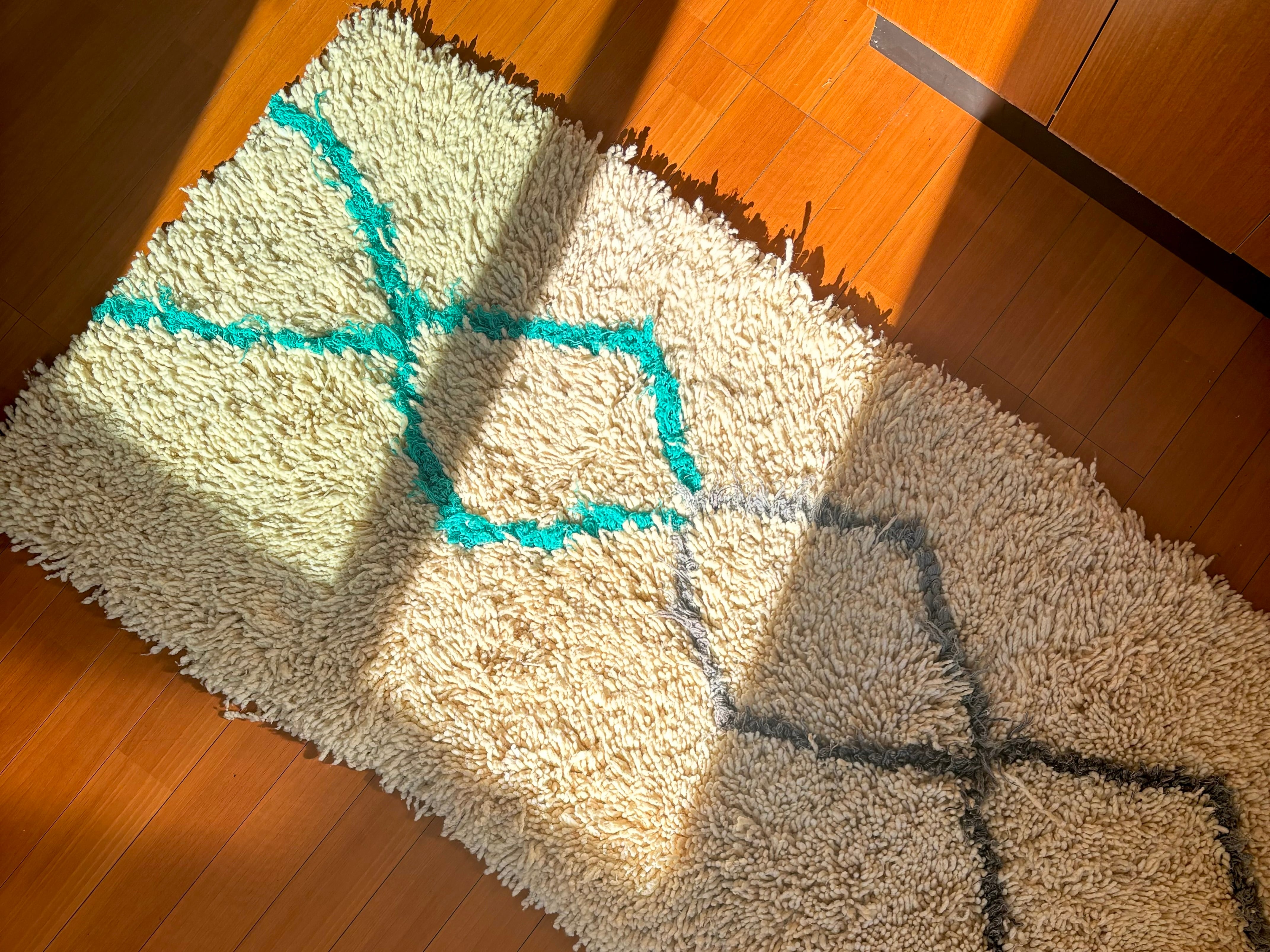 076 - Semi Antique baluch rug | Pay ID