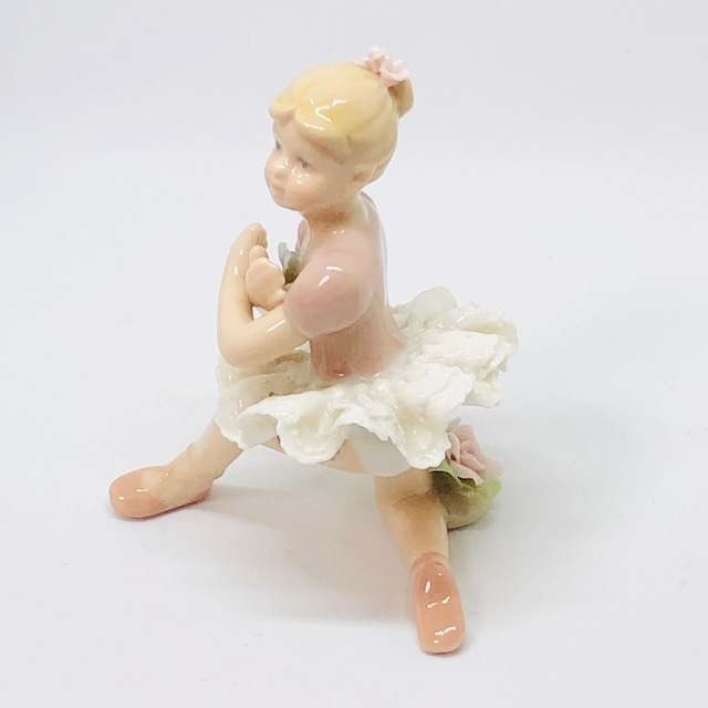 ﾊﾞﾚﾘｰﾅ人形陶磁器ks401a マイドイン雑貨