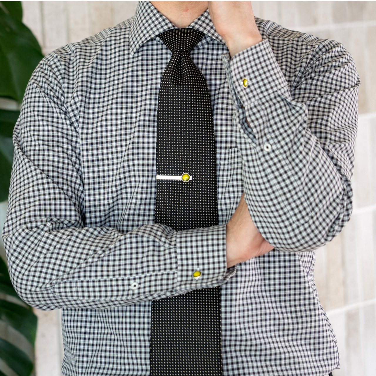 タイル ネクタイピン 結晶