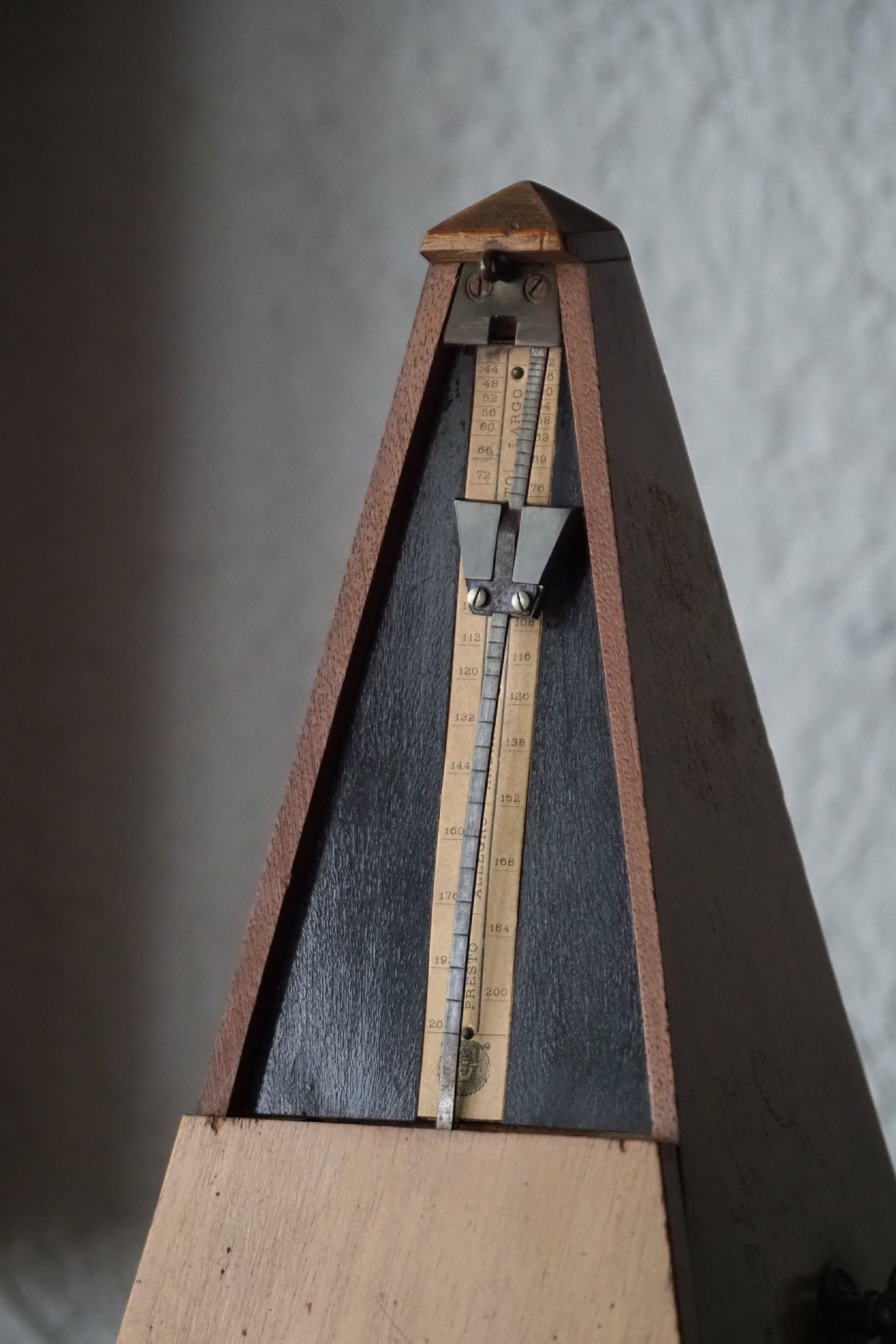 四角錐のメトロノーム-antique metronome | アンティーク