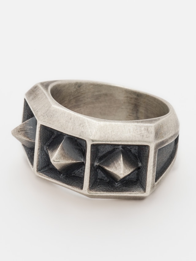 Pointed Coffer Ring