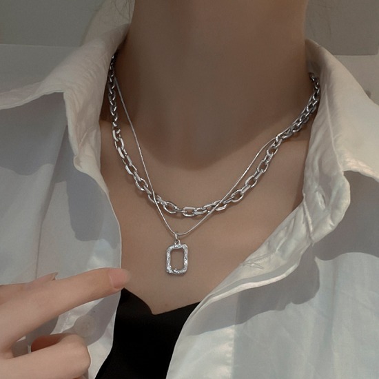 全体使える!重ね付けにも!シルバーチェーンショートネックレス e6668f69c8bd58cf7c9aed70dbcc70