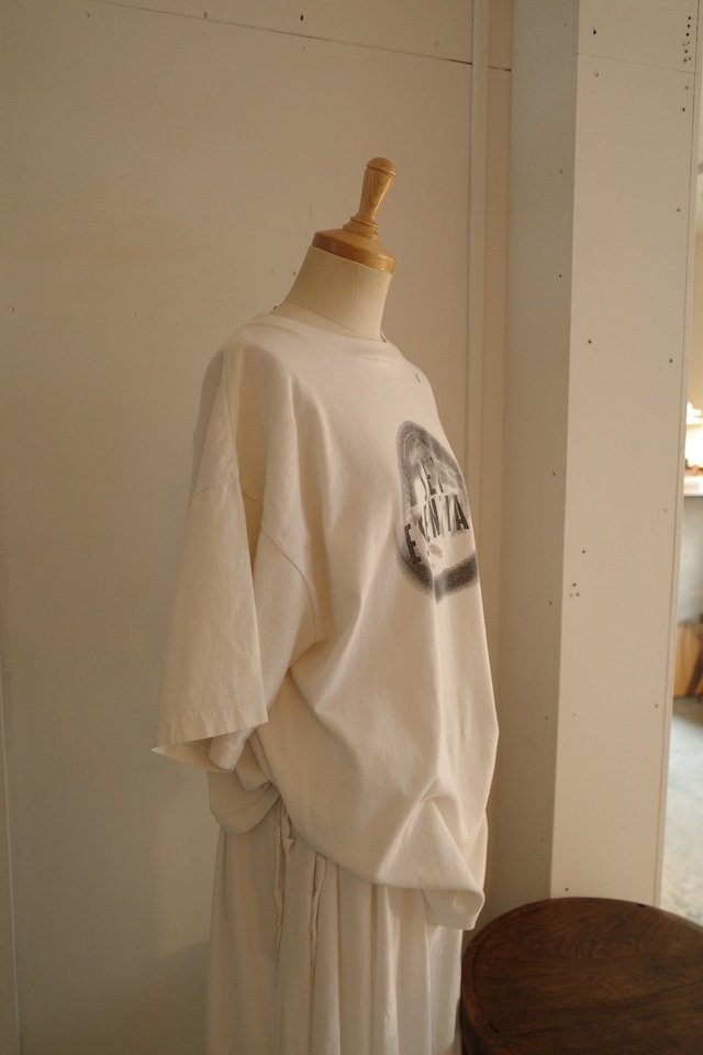 essential t-shirt
