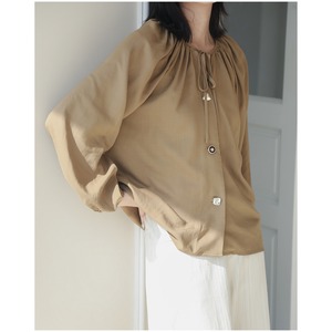 design button shirring blouse N10612