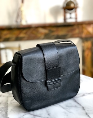 CELINE　セリーヌ　ロゴ型押し　エンボスレザー　ショルダーバッグ　ブラック　vintage　ヴィンテージ　オールドセリーヌ　rg5355