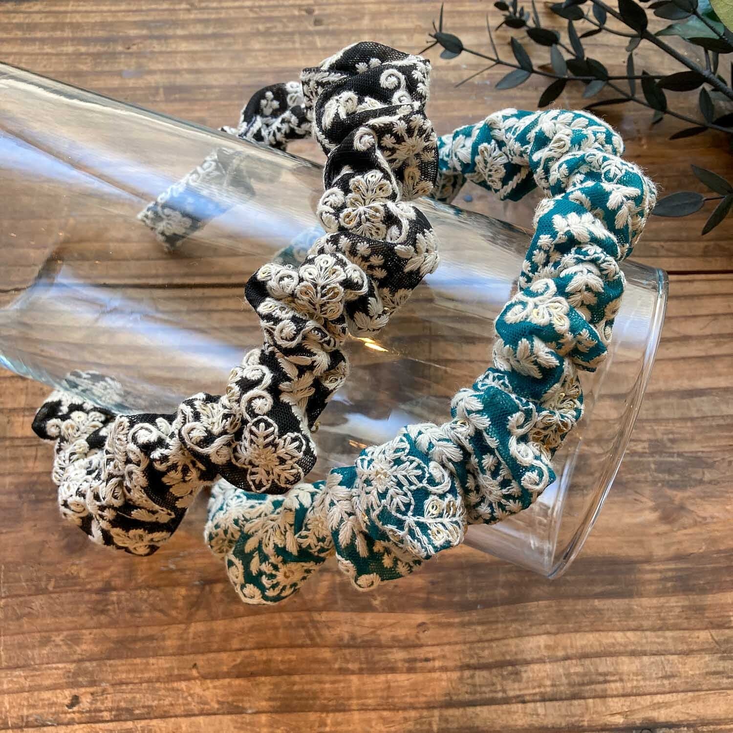 くしゅくしゅ刺繍リボンカチューシャ | Dua-アクセサリーパーツショップ