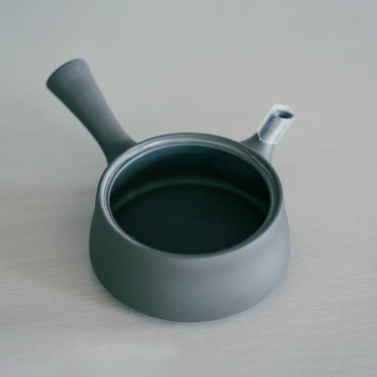 平急須 ｜ 焼〆 常滑焼き 210cc | 長谷川製茶online shop