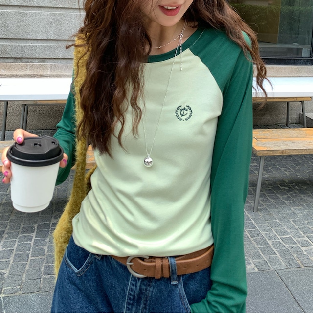point embroidered raglan crew neck top J00006