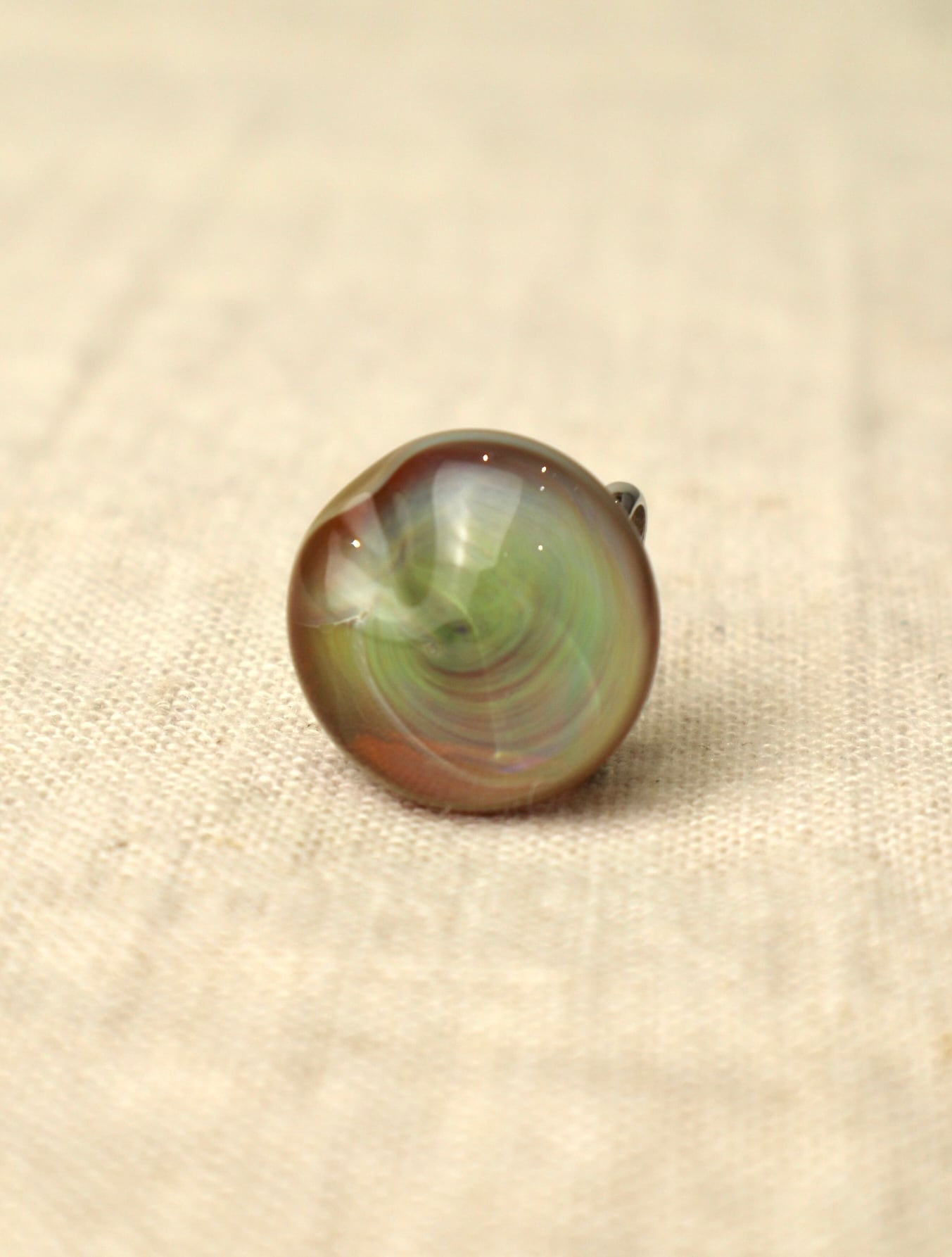 硝子の帯留　裏柳