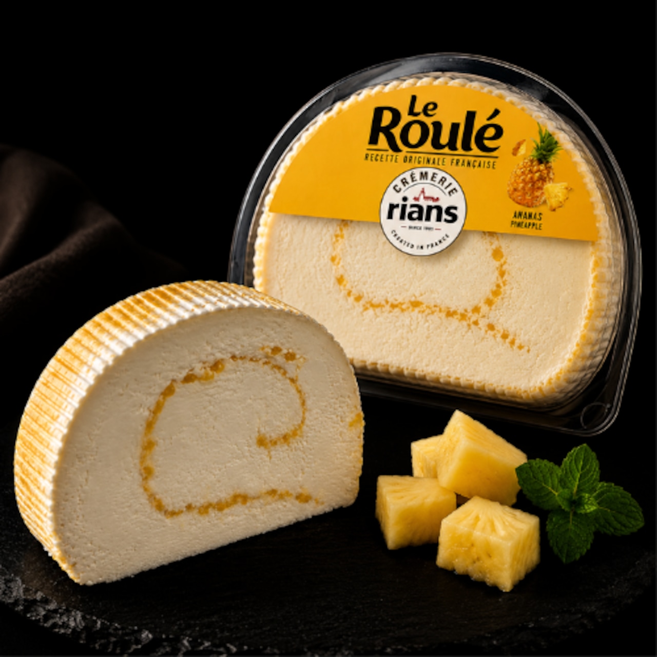 フランス産 ル・ルーレ・アナナス 125g｜パイナップル香るフレッシュチーズロール LE ROULET ANANAS Premium French Pineapple Cheese Roll 125g