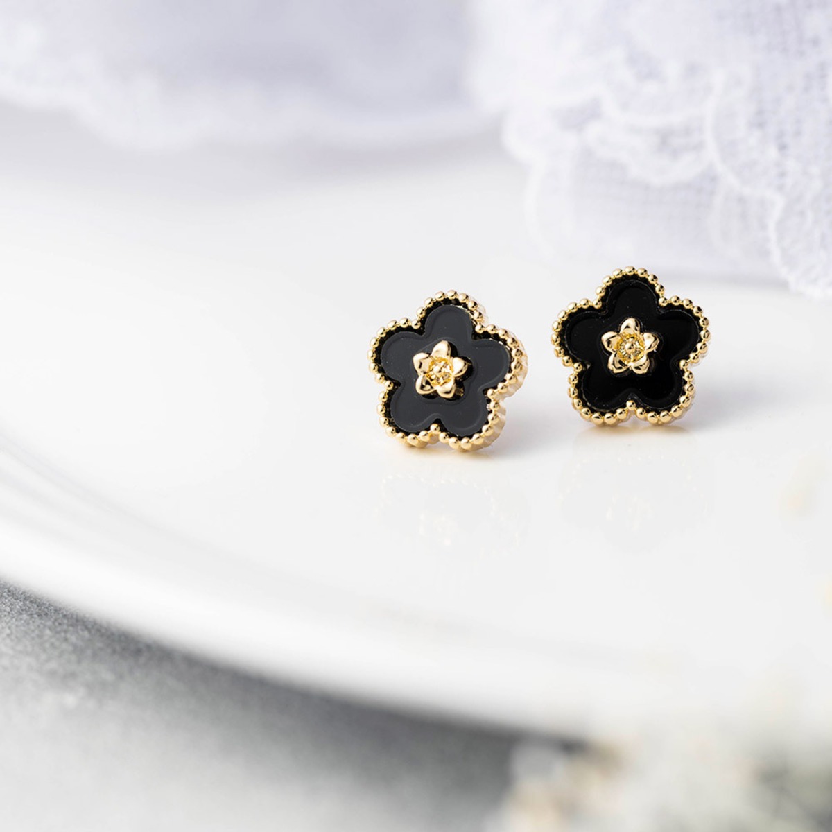 クローバー ピアス / イヤリング ブラック オニキス風【10mm】 | ASK 