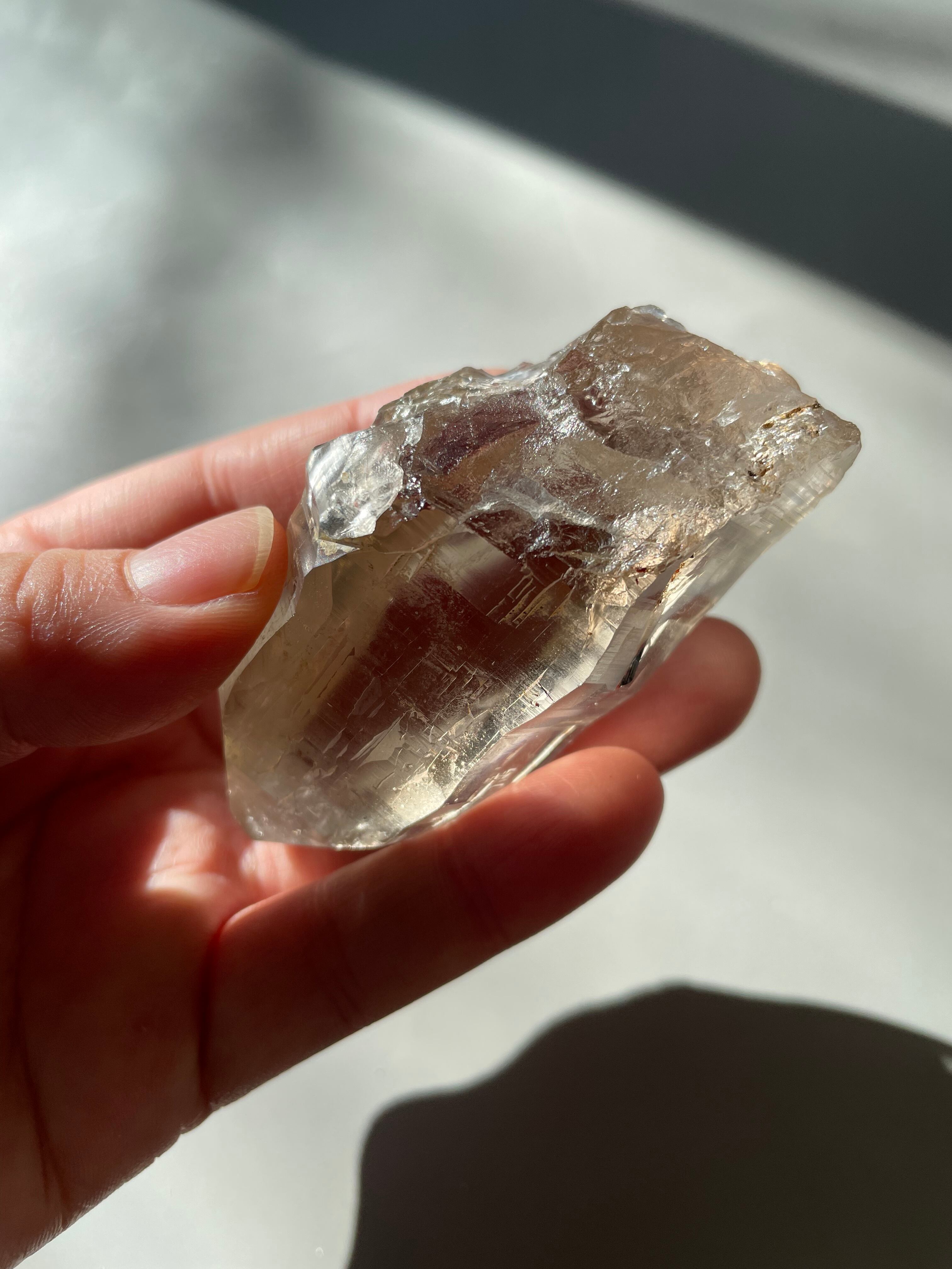 パキスタン　ギルギット　スカルドゥ産　ライトスモーキークォーツ　ブラックトルマリン