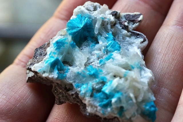 カバンサイト Cavansite 1