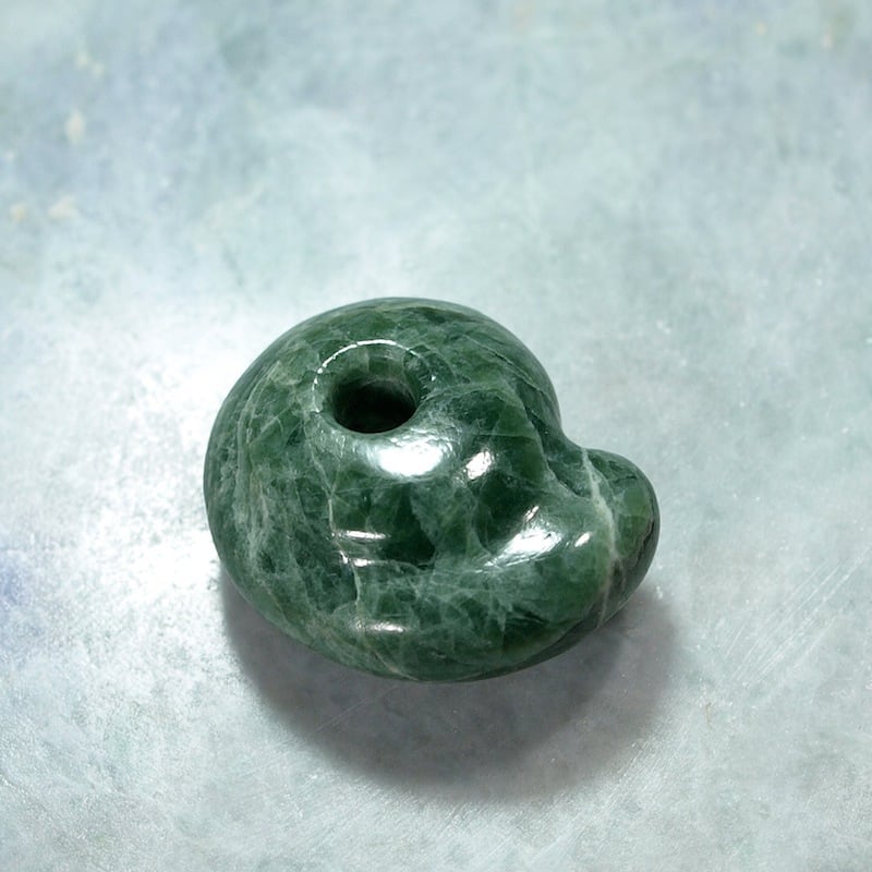 セール】糸魚川翡翠勾玉