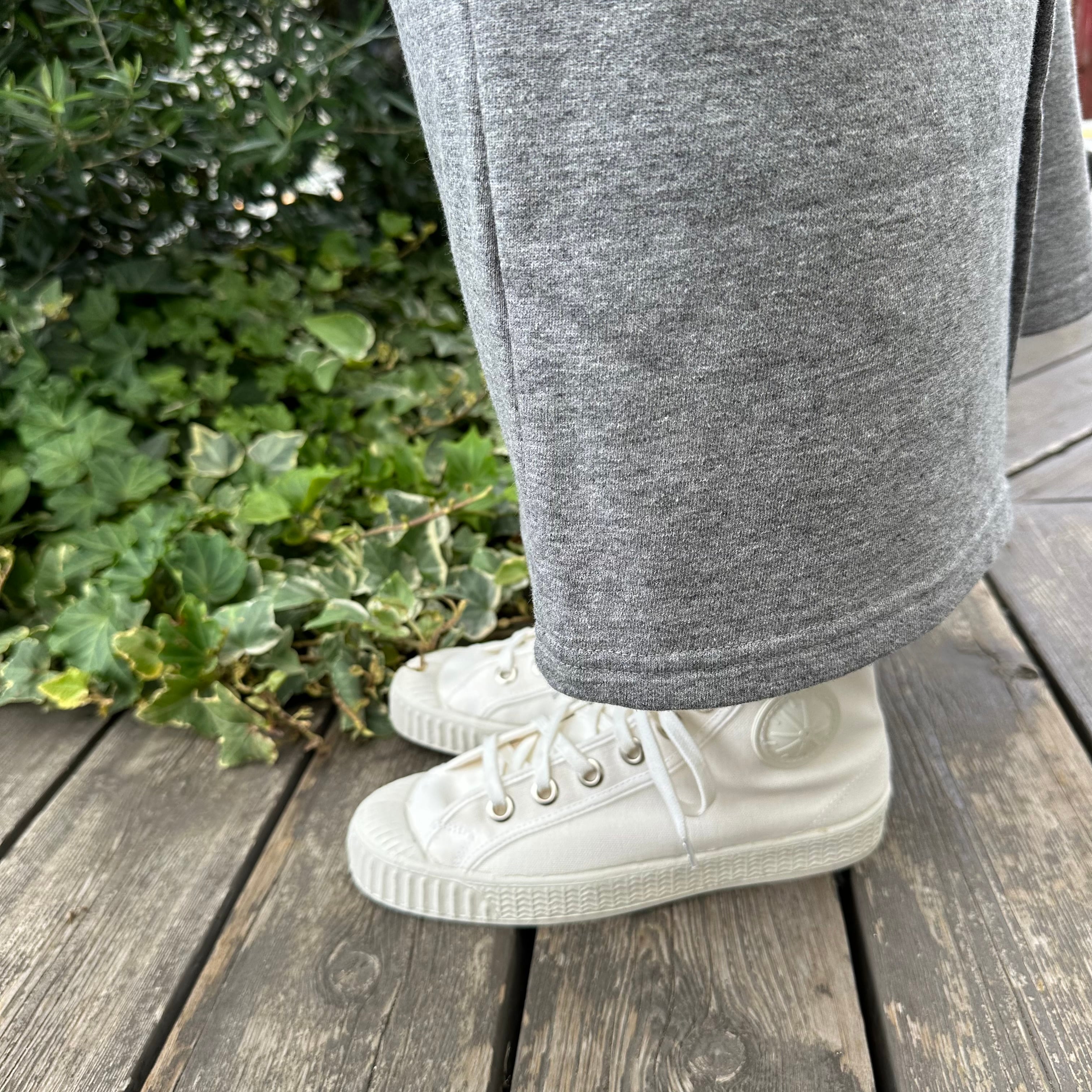 VANEK ハイカットキャンバススニーカー(White）<スロバキア製>/250