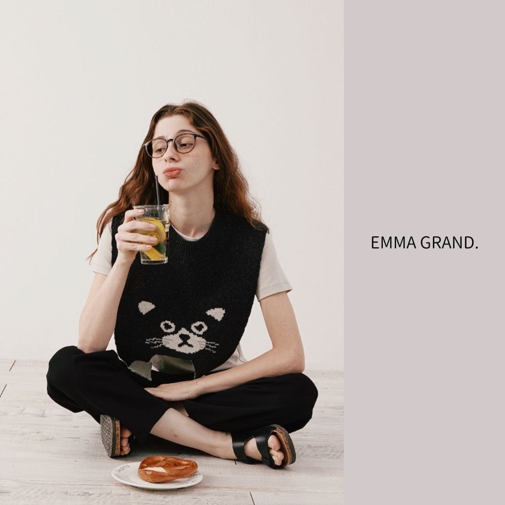 だらんと子猫のニットショルダーケープ E00591 | EMMA GRAND