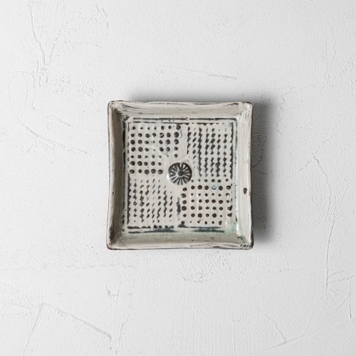 ［額賀 円也］20. 三島　角豆皿