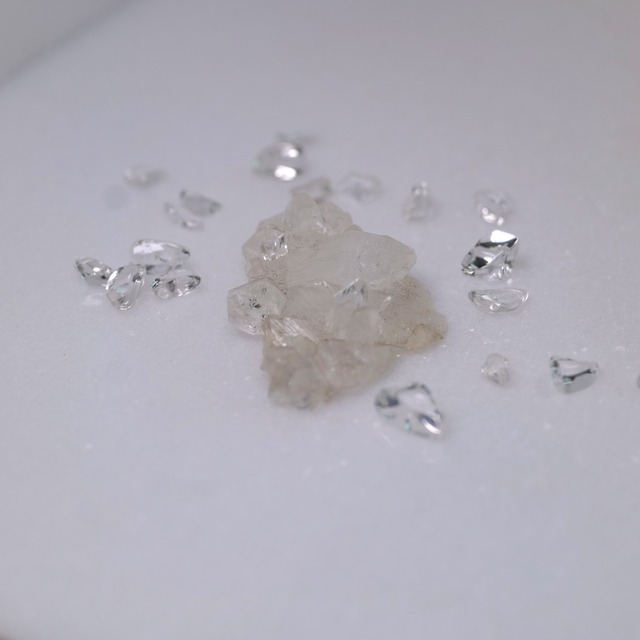 【高次の周波数へと導き、本来の可能性を開花させる】アポフィライト クラスター　G8_2