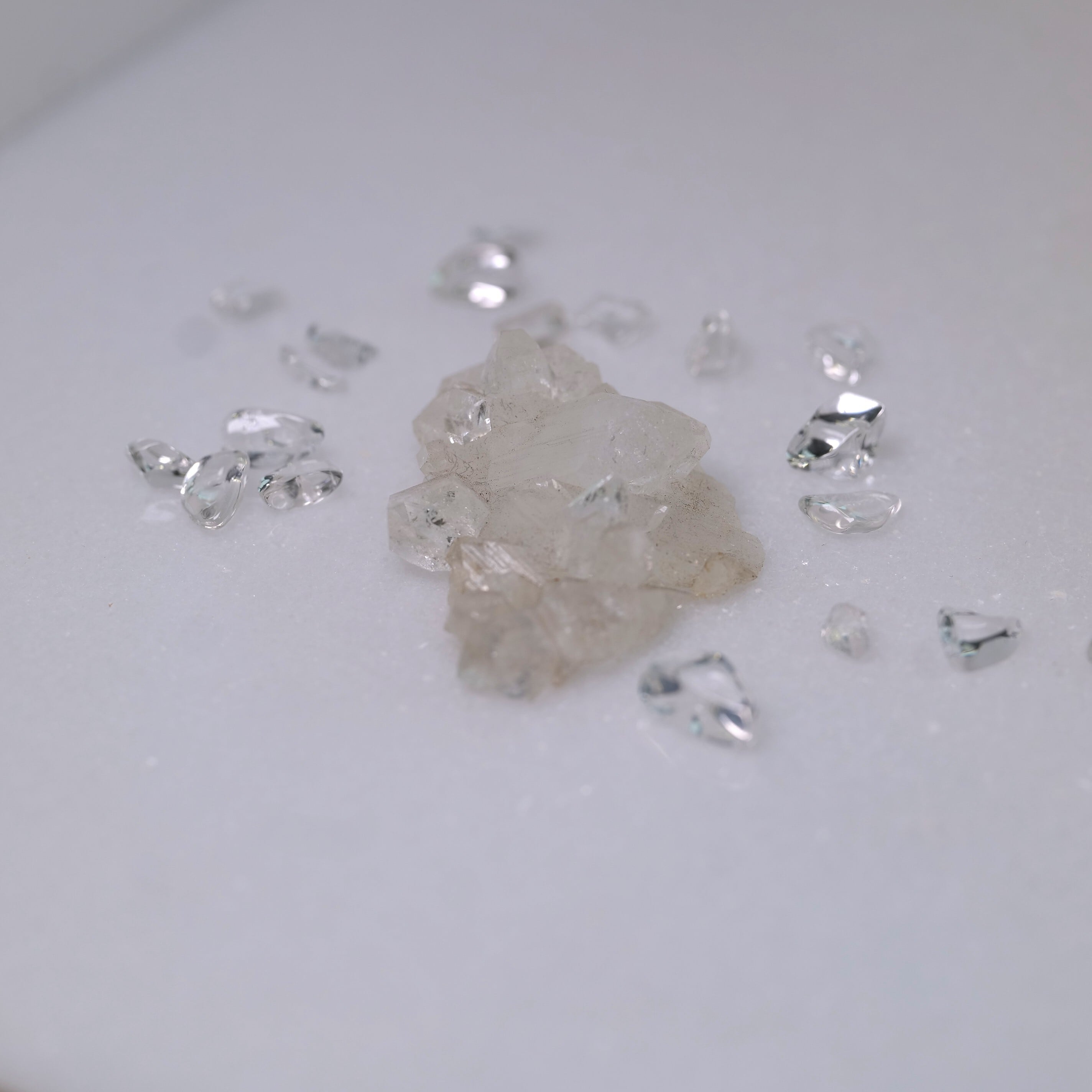 【高次の周波数へと導き、本来の可能性を開花させる】アポフィライト クラスター　G8_2