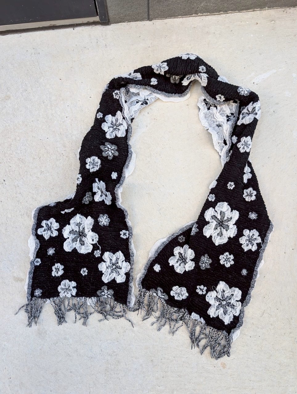 "CROCHET SCARF" flower pattern