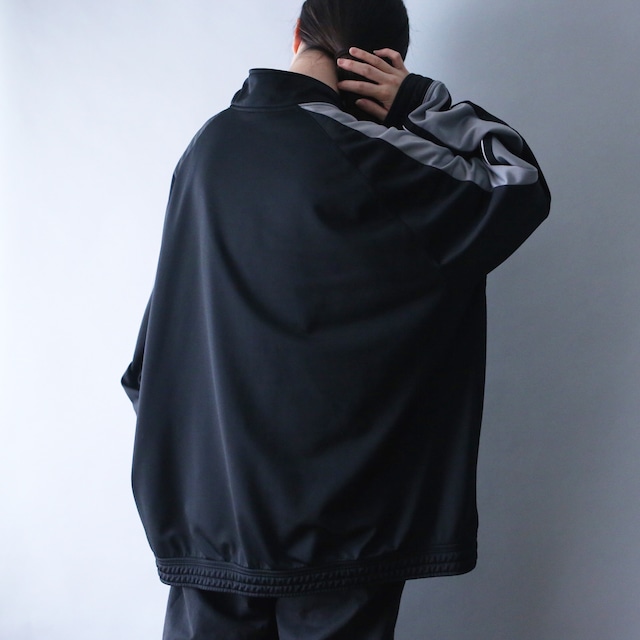 "STARTER " monotone coloring piping design XXXL over silhouette track jacket
