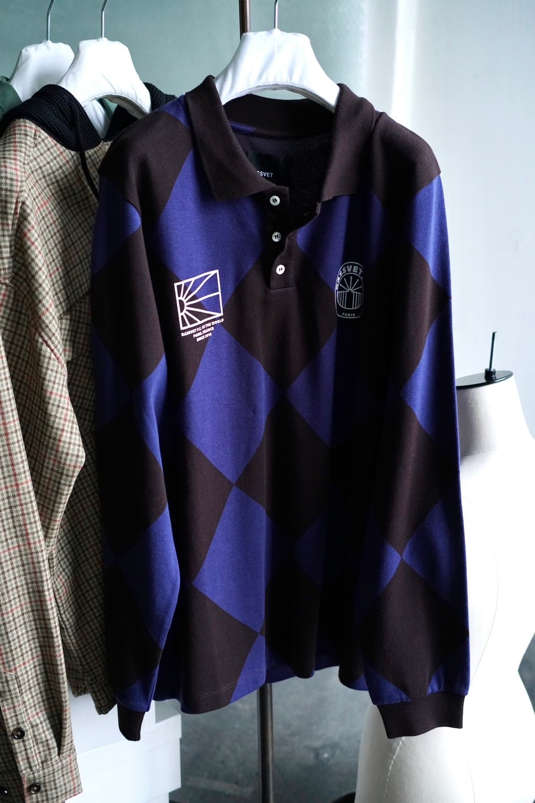 RASSVET / MEN JACQUARD LS FOOTBALL JERSEY (BLUE) | JUQUI Online