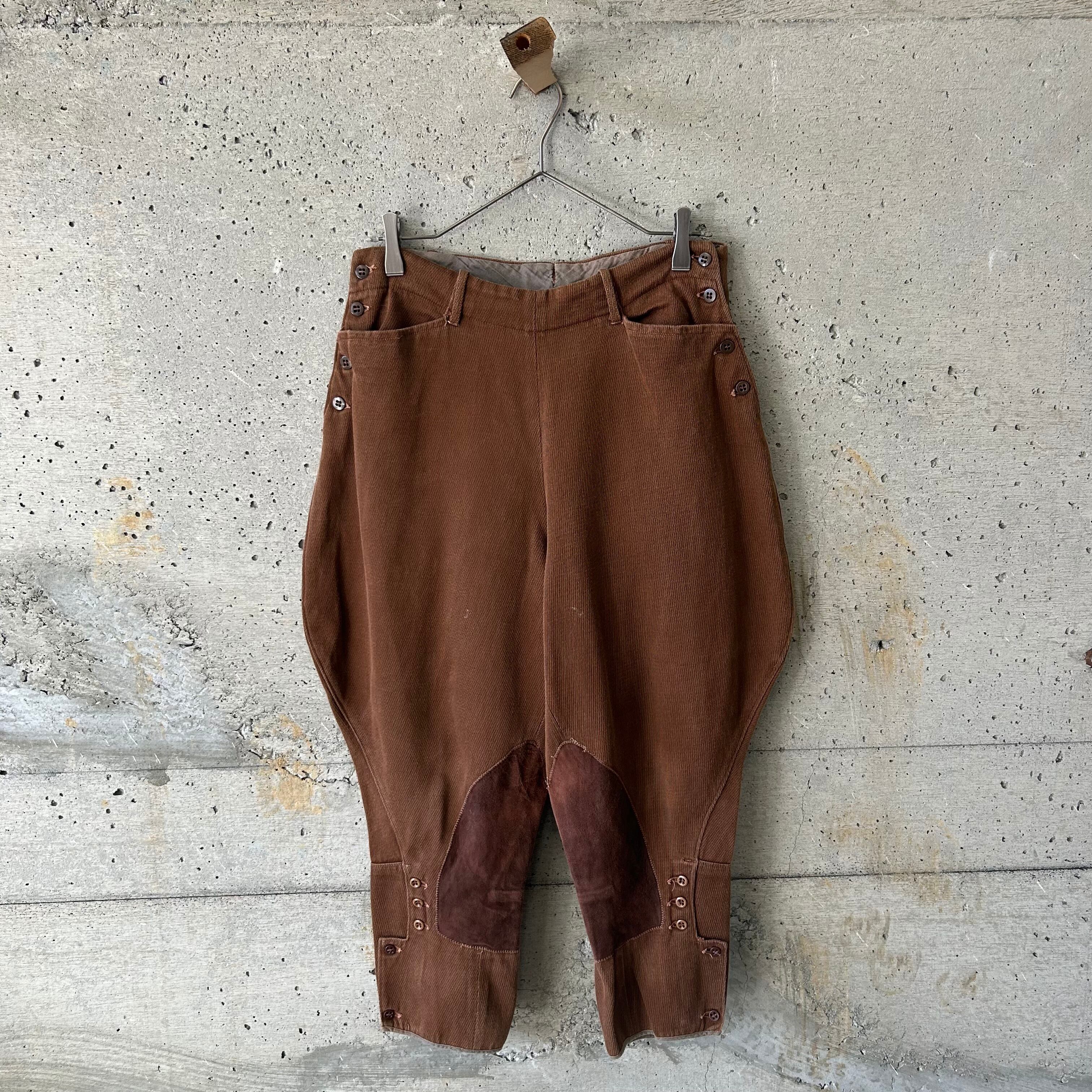 brown jogger pants