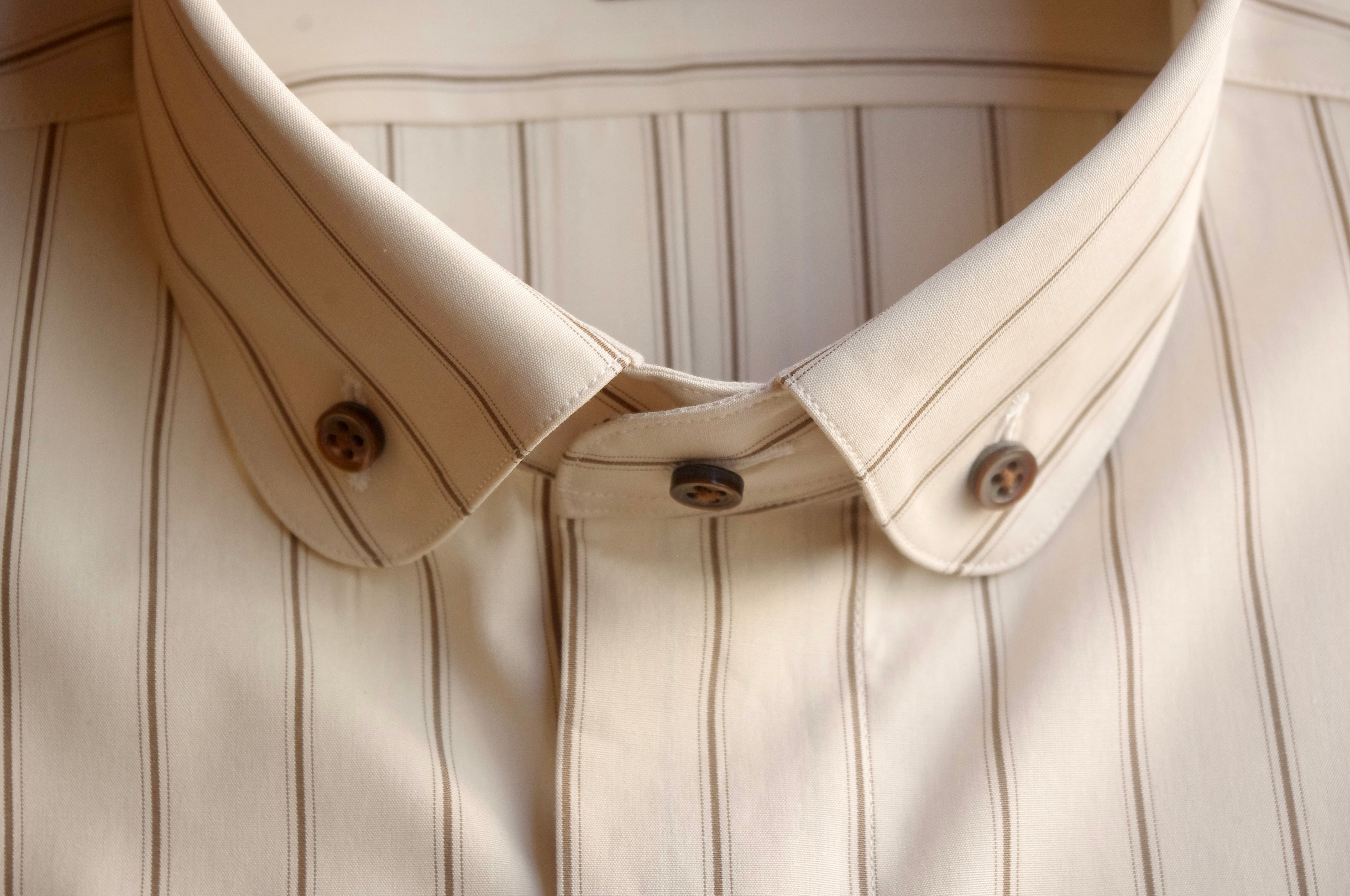 ラウンドカラーシャツ