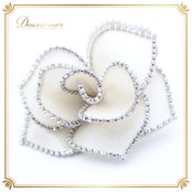 vendome boutique ヴァンドームブティック ブローチ 薔薇 花 シルバー ホワイト系 シルバー系 フォーマル 正装 ダンス パーティ 発表会 小物 飾り 装飾 アクセサリー 入学式 卒業式 小道具 飾りつけ 結婚式 おしゃれ 上品 レディース 華やか かわいい