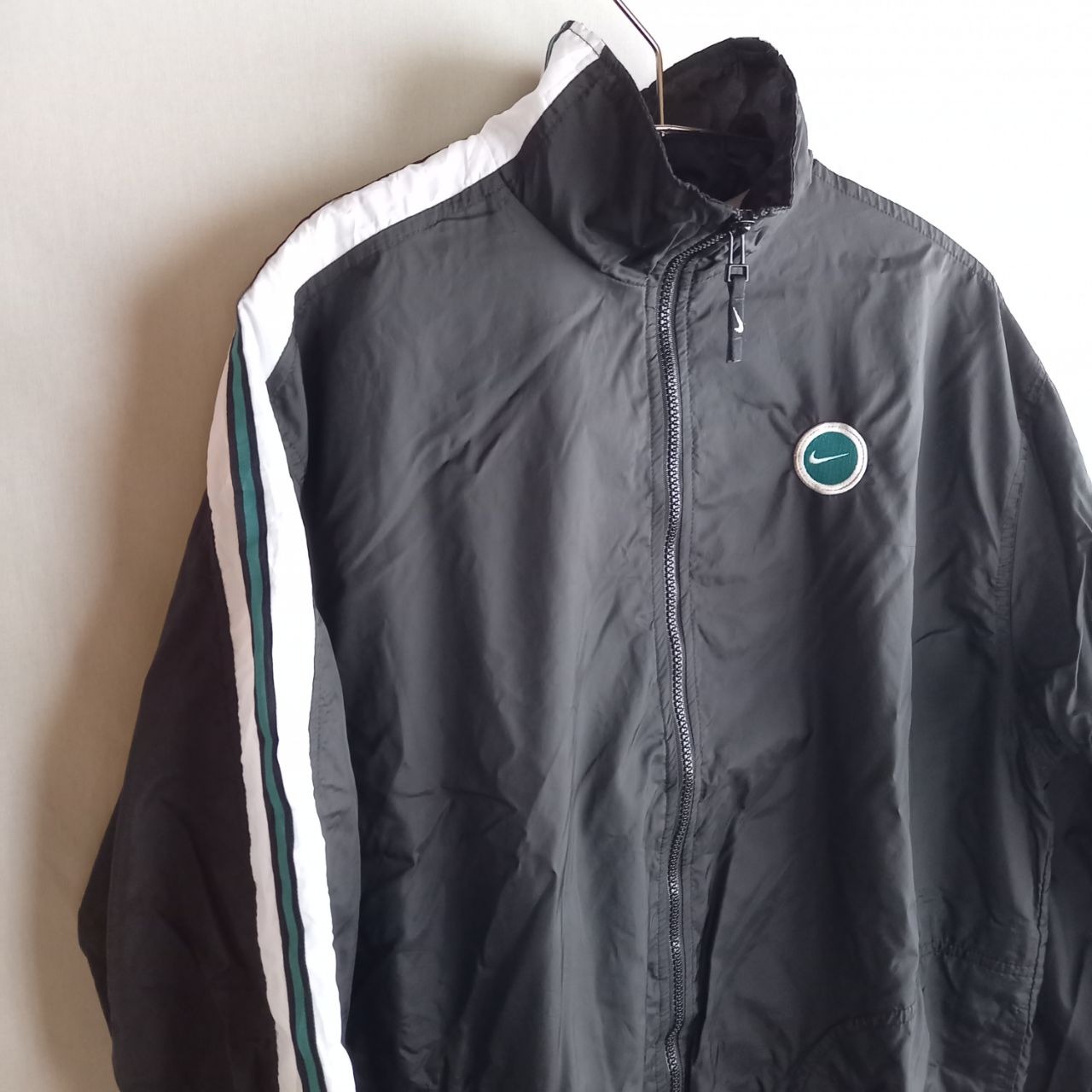 ナイキ ナイロンジャケット
