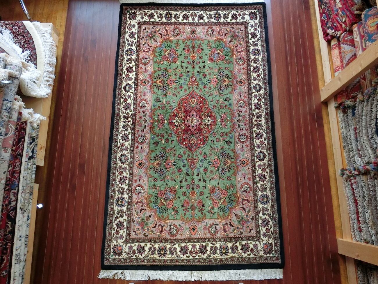 ペルシャ絨毯 手織り ビジャー産【リビングサイズ】1581 | Heris