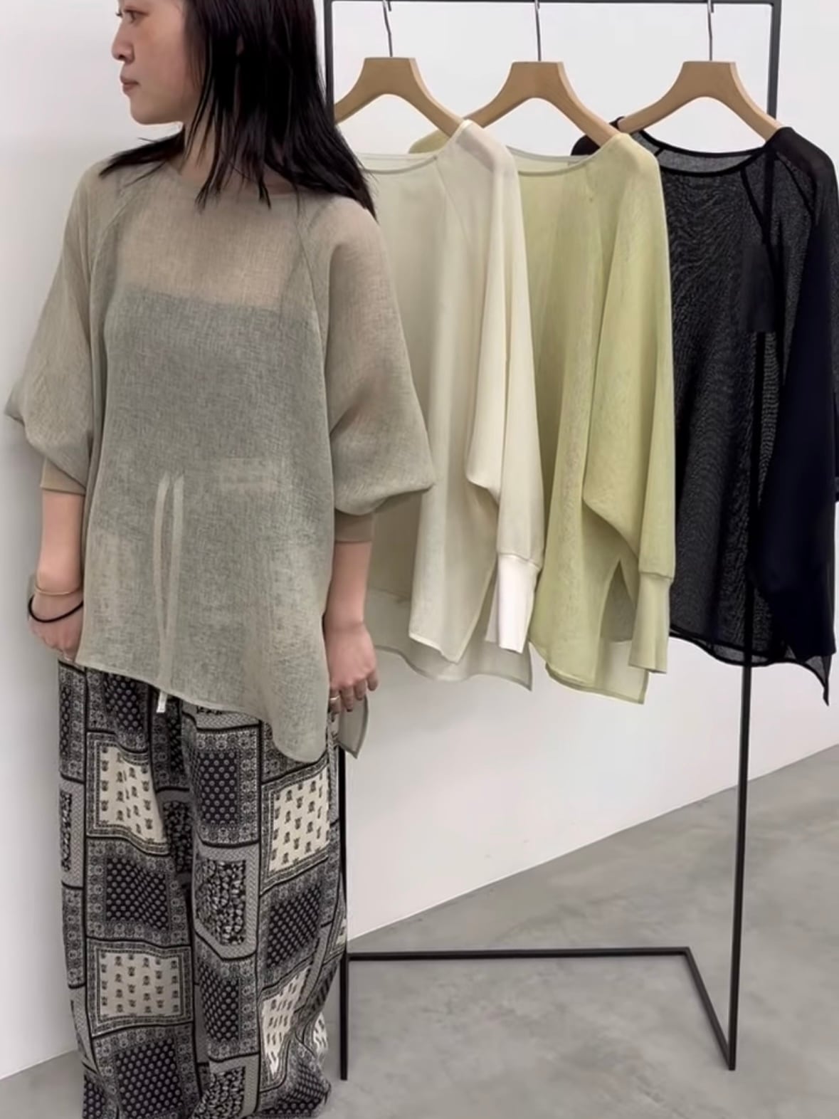 新品未使用✨CLOCHE シアーメッシュ　ベージュ 送料無料】CLOCHE(クロッシェ) リネン風メッシュプルオーバ シアー
