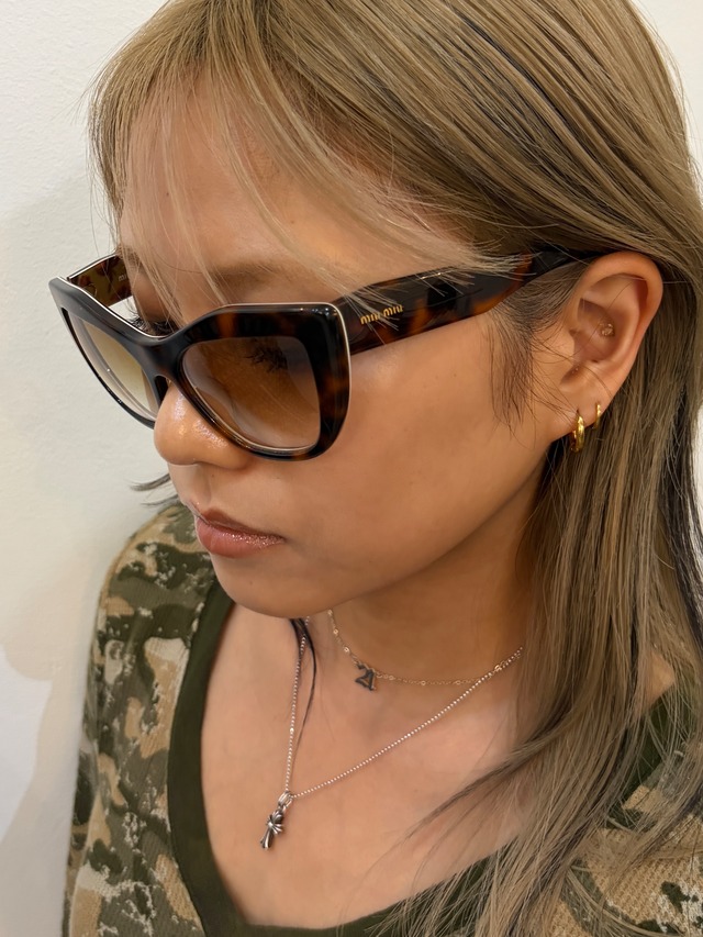MIU MIU/ vintage cat eye flame sun glasses.(O)