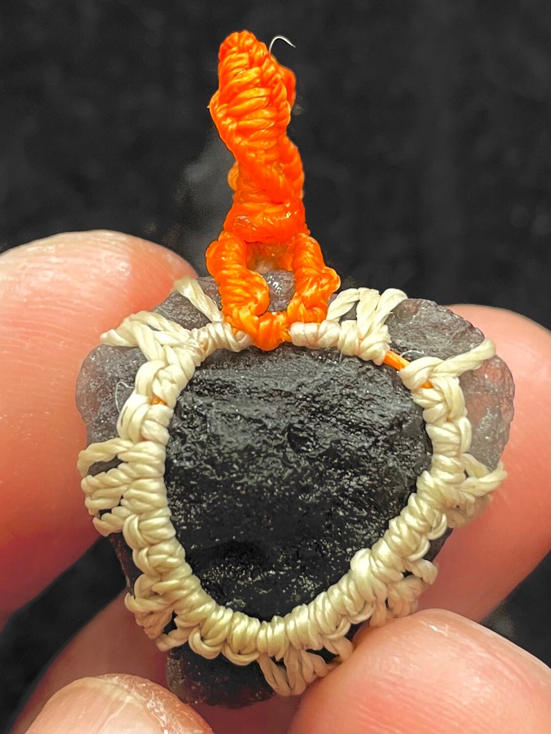 9) 心の癒し「アグニマニタイト」原石マクラメ編みPT