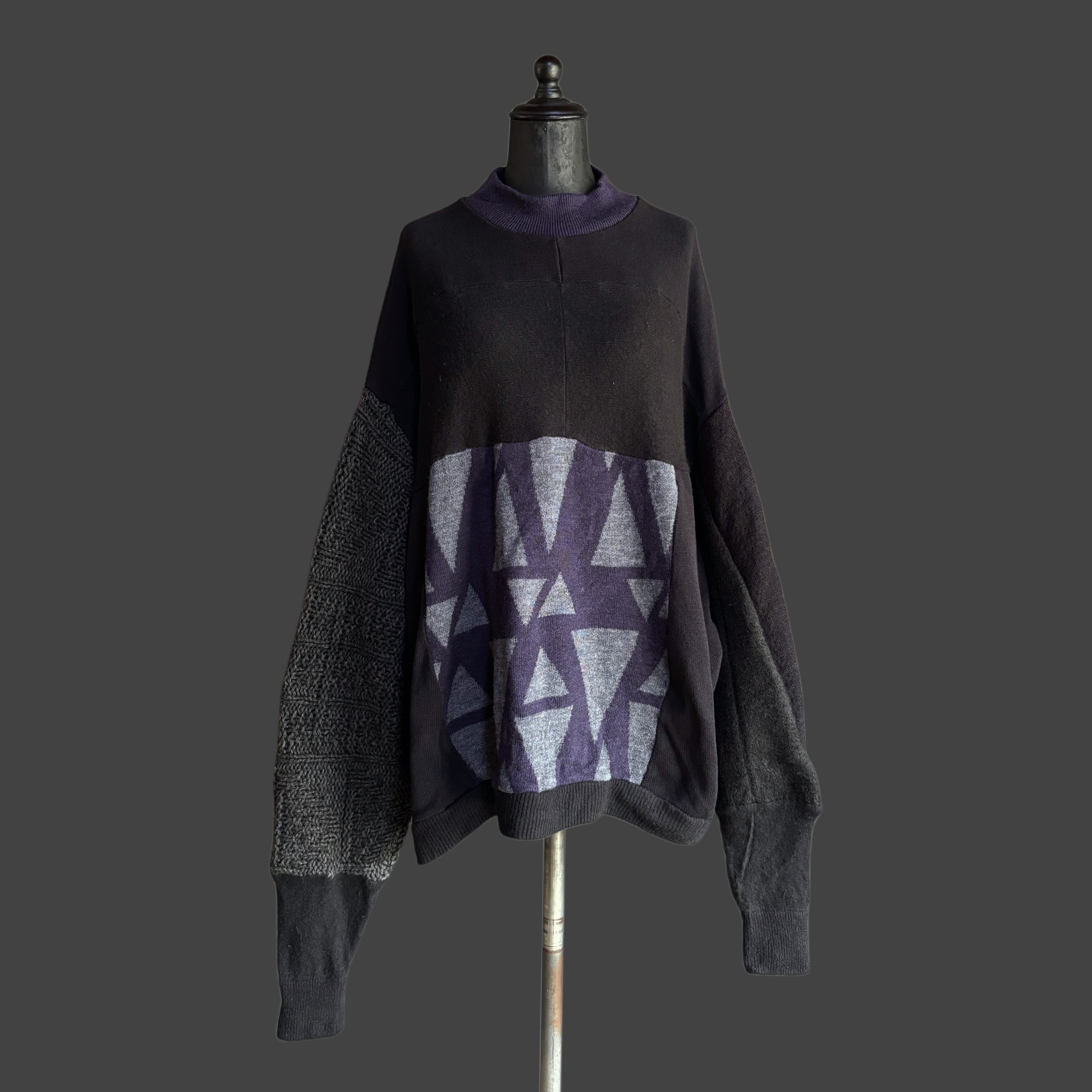 PANEL KNIT SWEATER – BLACK / PURPLE
