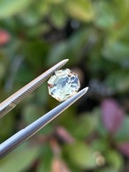 ダイアスポア 7.1x7.1mm, 1.66ct, トルコ産