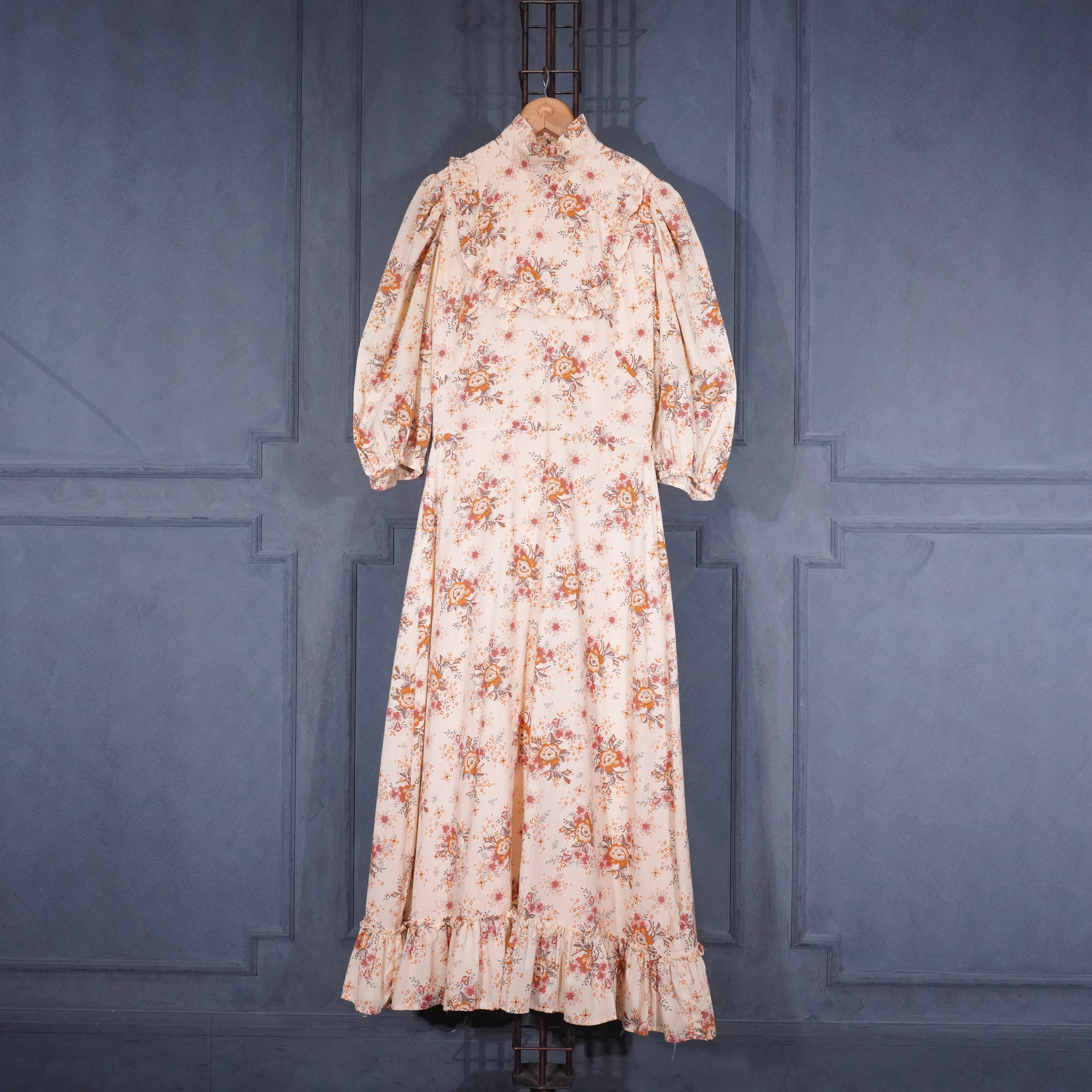 70's USA VINTAGE FLOWER PATTERNED FRILL DESIGN COTTON DRESS ONE
