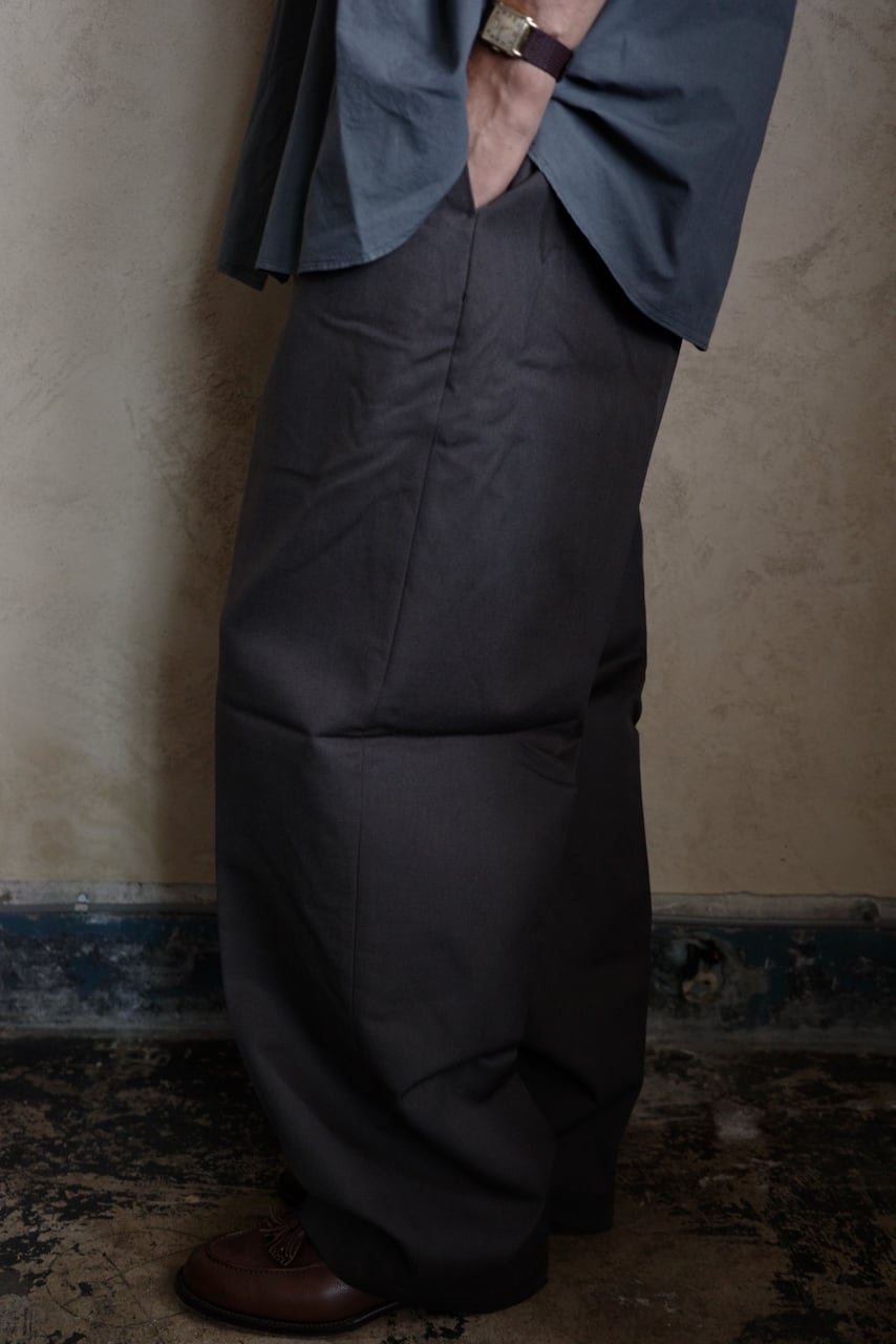 ENDS and MEANS / Wool Easy Trad Trousers | iremono