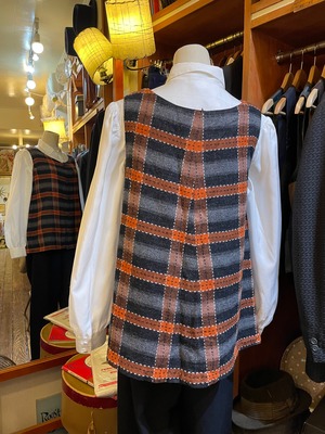 VINTAGE  60's wool Aline sleevless tops