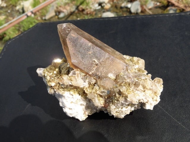 母岩付非加熱 【送料無料】【高品質】ブラジル産天然シトリン　no.3