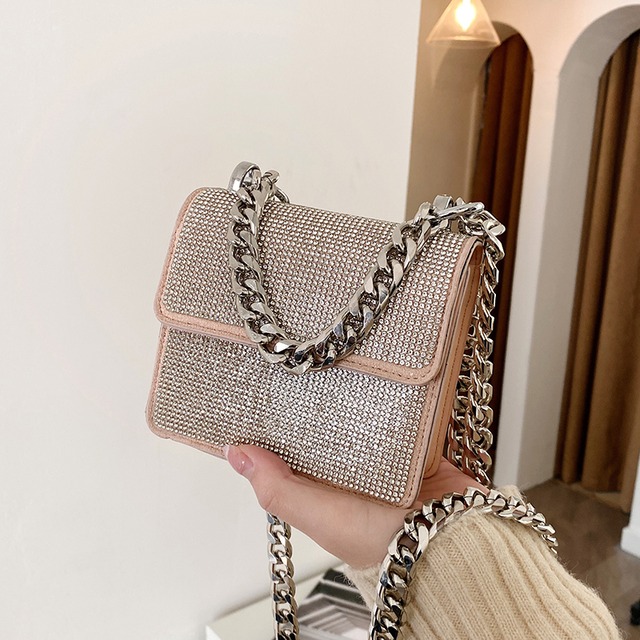 スタイルミニチェーン レッド スクウェア メッセンジャーバッグ ミニバッグ Tiancai_Wing_Bag90171512760