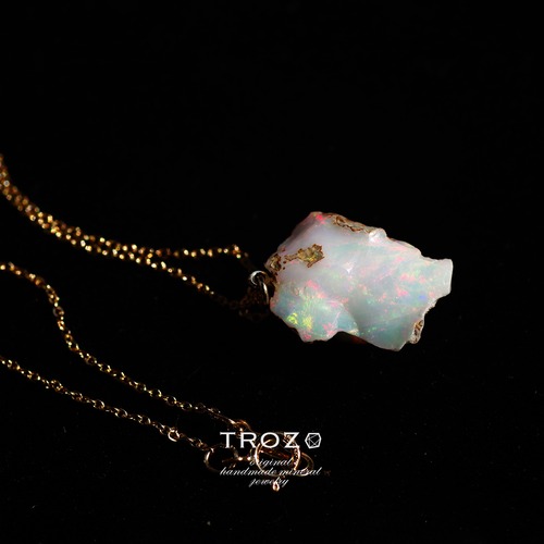 【Opal Fest No. 125】 オパール 鉱物原石 14kgf ネックレス [一点もの] 天然石 アクセサリー