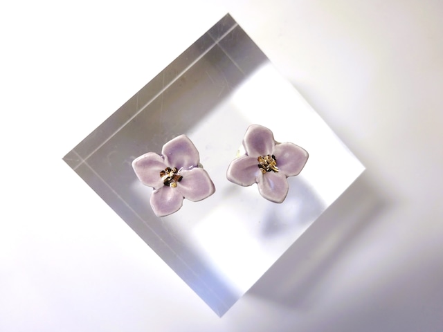 花のpieace／earring (ラベンダー）