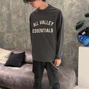 【ESSENTIALS】MERCH LONG SLEEVE TEE
