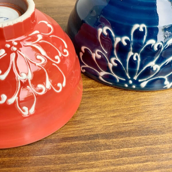 有田焼 波佐見焼 お茶碗 一珍菊（青・赤） | PAY ID