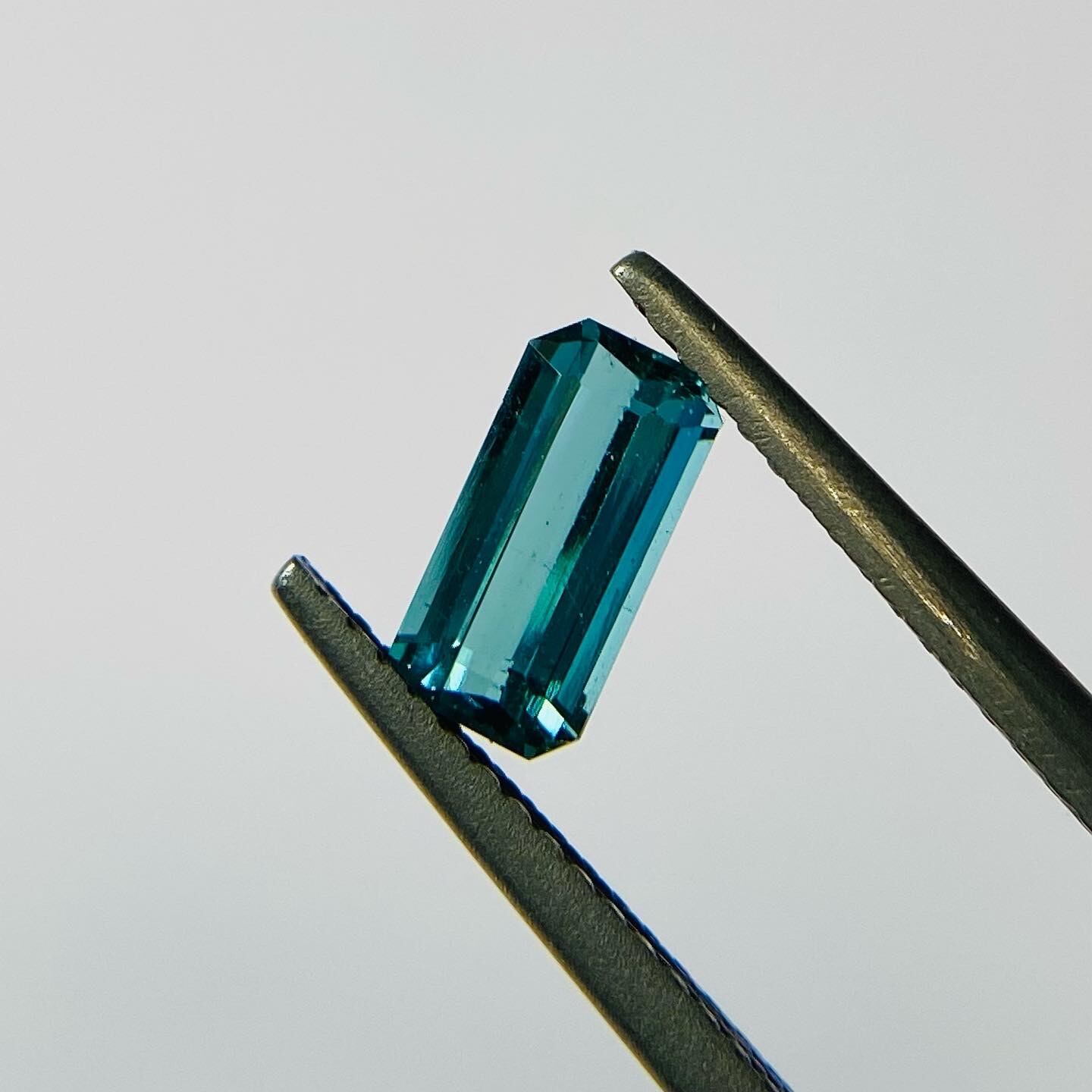 ラグーン〜ピーコック+ネオン感な極上カラー トルマリン2