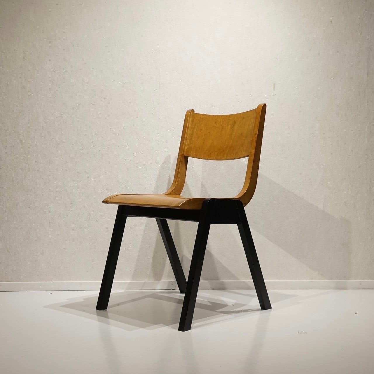 vitra ヴィトラ　HAL ハルウッドチェア　ダイニング　イタリアモダン vitra ヴィトラ HAL ハルウッドチェア ダイニング イタリアモダン