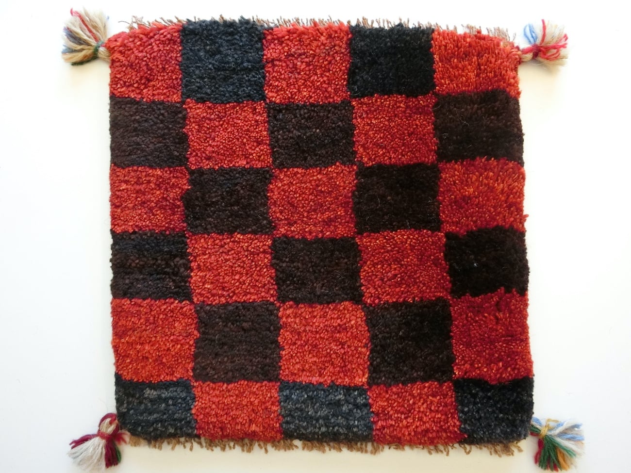 ペルシャ産 手織りギャッベ【座布団サイズ】S53